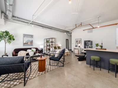850 W Grand Ave APT D, Oakland, CA, 94607