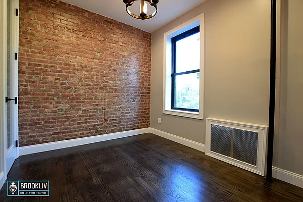 Rented by null | media 14