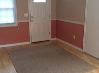 8 Partridge Hollow Rd, Gales Ferry, CT 06335