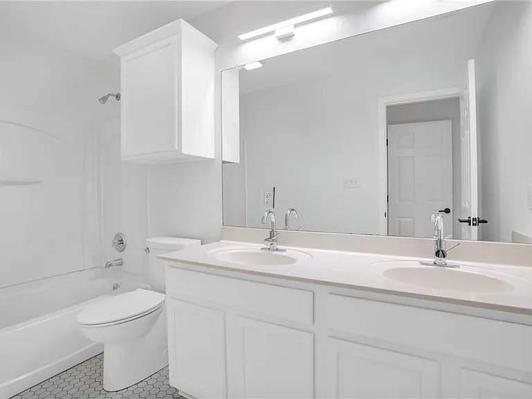 8805 Mountain Shadows Cv #A — Photo 16