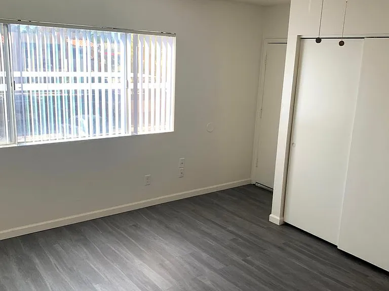 Casa Larga Apartments — Photo 2