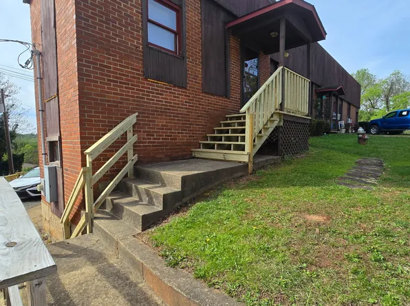 91 Ellis St #1, Marion, NC 28752