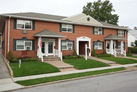 5th image of 64 Gibson Blvd #130f311f5
