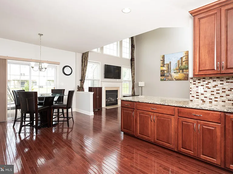2604 Rockledge Ct — Photo 26