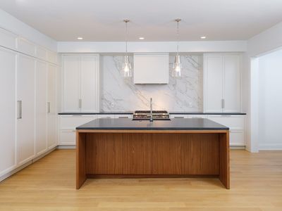 100 Linden St #203, Wellesley, MA, 02482