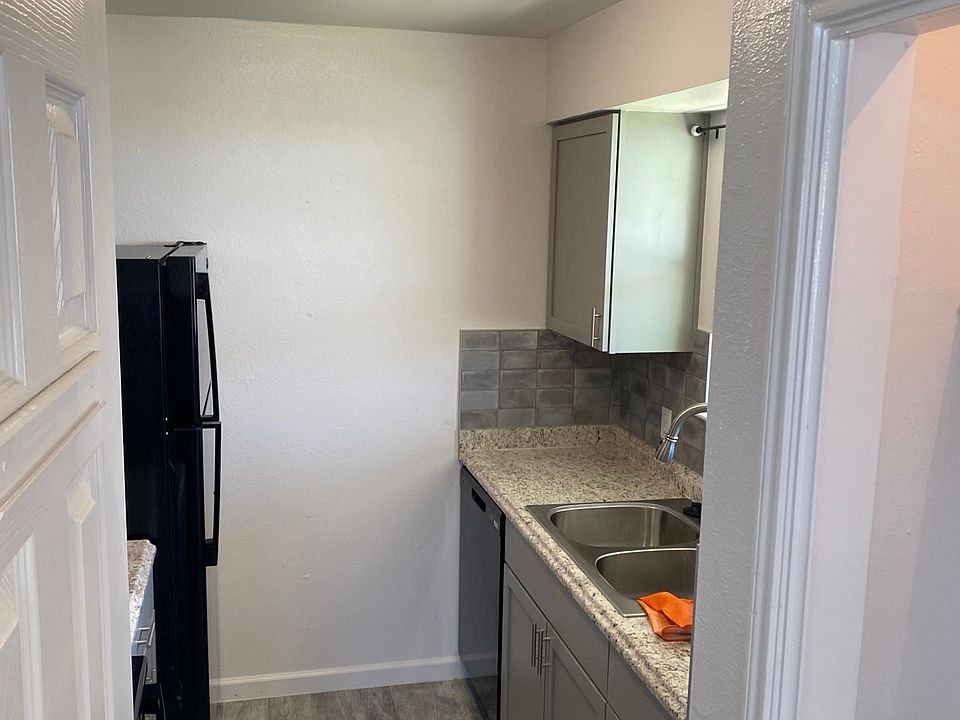 200 Monterrey St Elgin TX Zillow