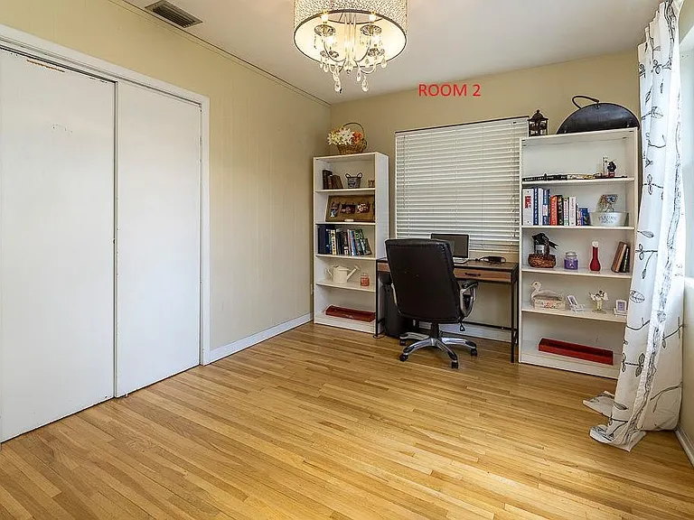 11 S University Cir — Photo 21