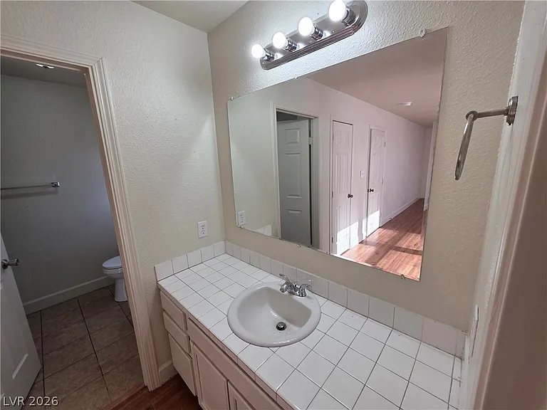 1590 Mustang Dr — Photo 15
