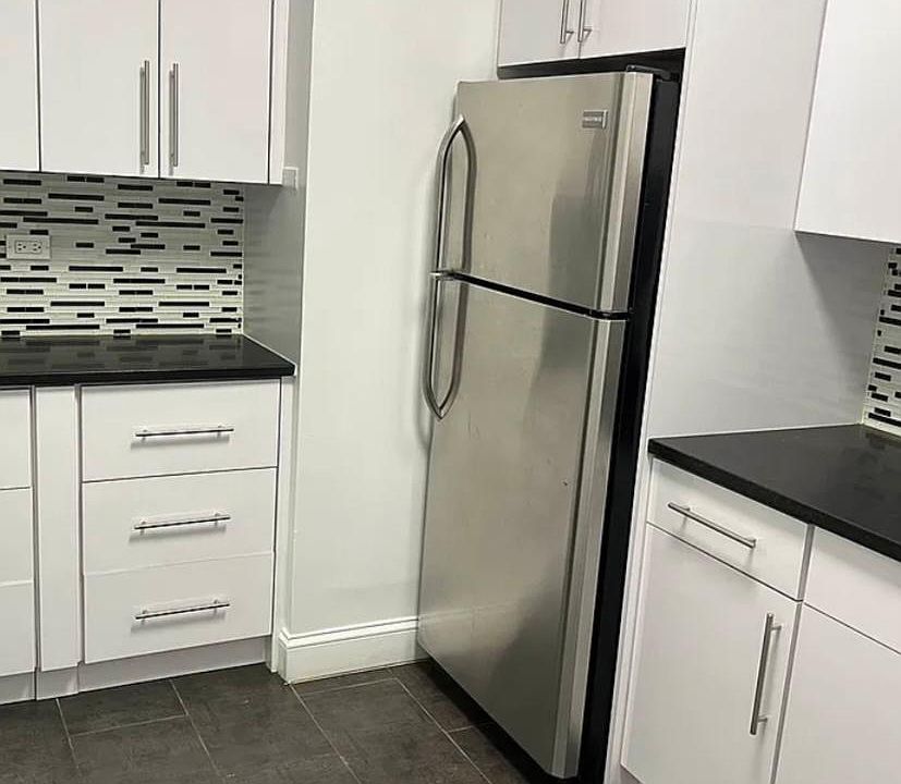 2nd image of 15520 90th Ave #5B