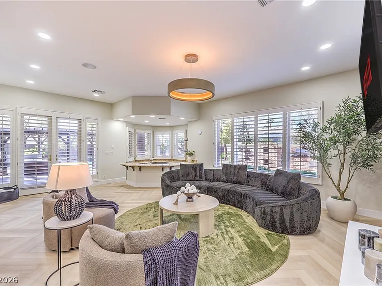 7520 Captains Harbor Dr — Photo 46