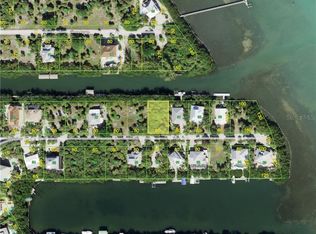 77 Palm Dr, Placida, FL 33946