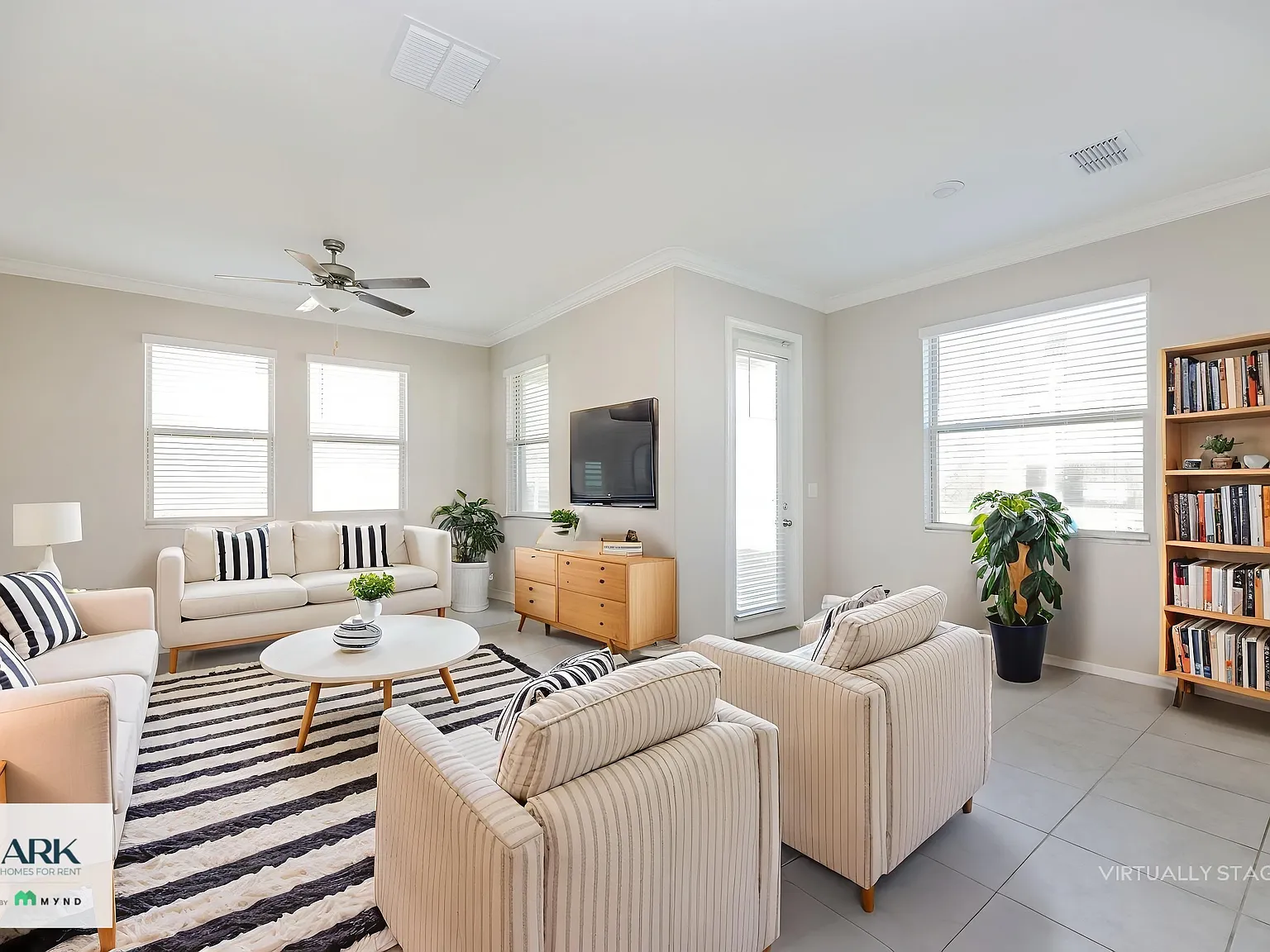 3 bed, 2.0 bath, 1597 sqft, $2,299 — Photo 3