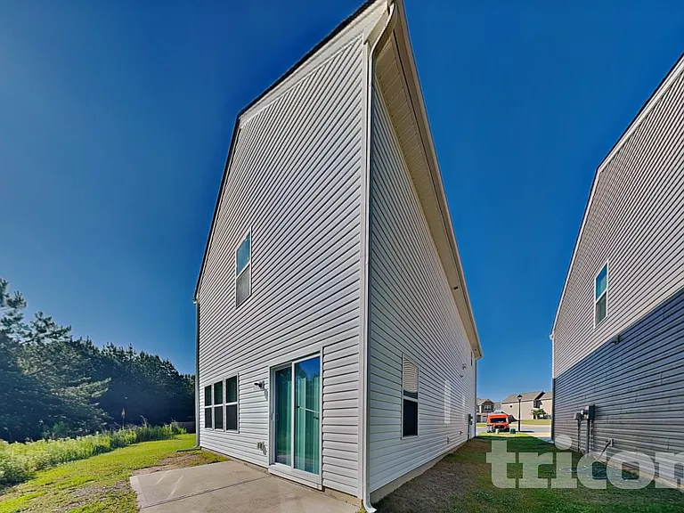 720 Fraternity Row — Photo 15