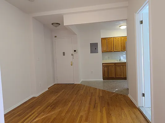 Rented by Matthew Gros-Werter, LREB  | media 13