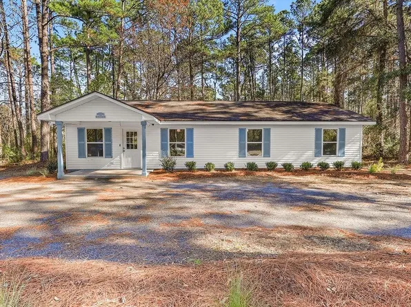 1202 Market St, Darien, GA 31305