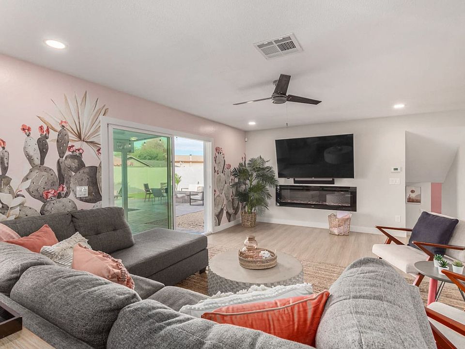 1st image of 8602 E Mitchell Dr #Id1054260p