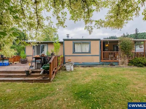 4624 Kalmia St, Sweet Home, OR 97386