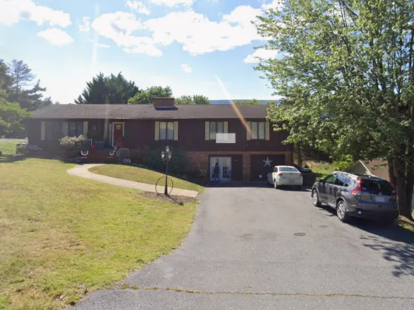 9510 Shenandoah Dr, New Market, VA 22844