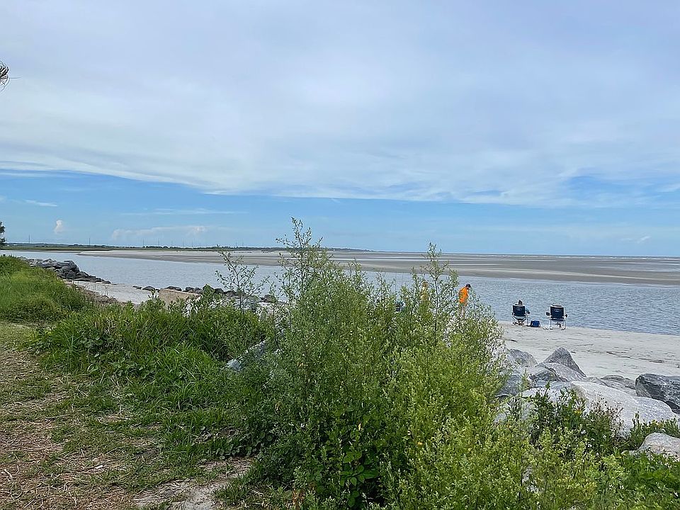 Easy walk to beach