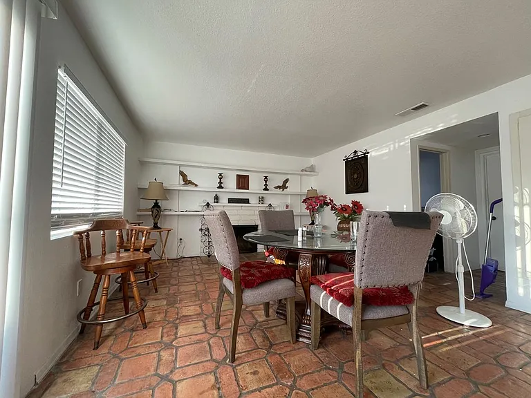 21851 Oceanview Ln — Photo 9
