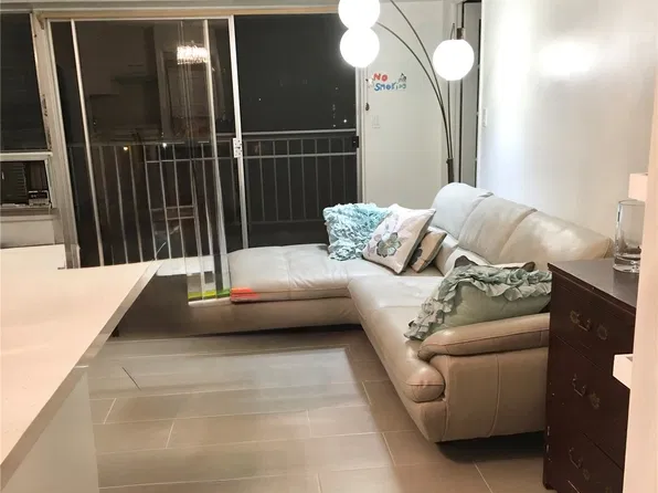 1333 Heulu St APT 604, Honolulu, HI 96822