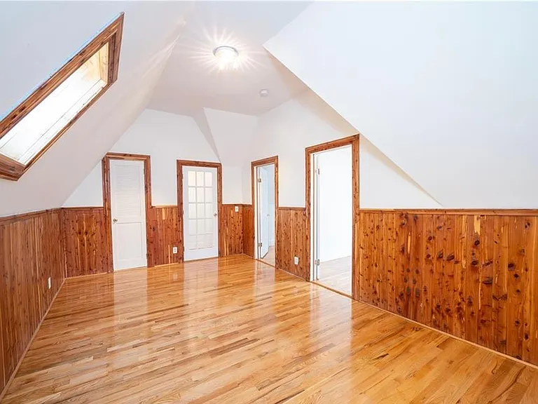 Darwood Pl — Photo 23