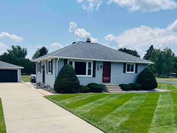 2815 Witzel Ave, Oshkosh, WI 54904
