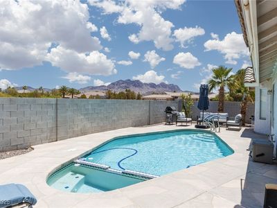 998 Hunters Run Dr, Henderson, NV, 89002
