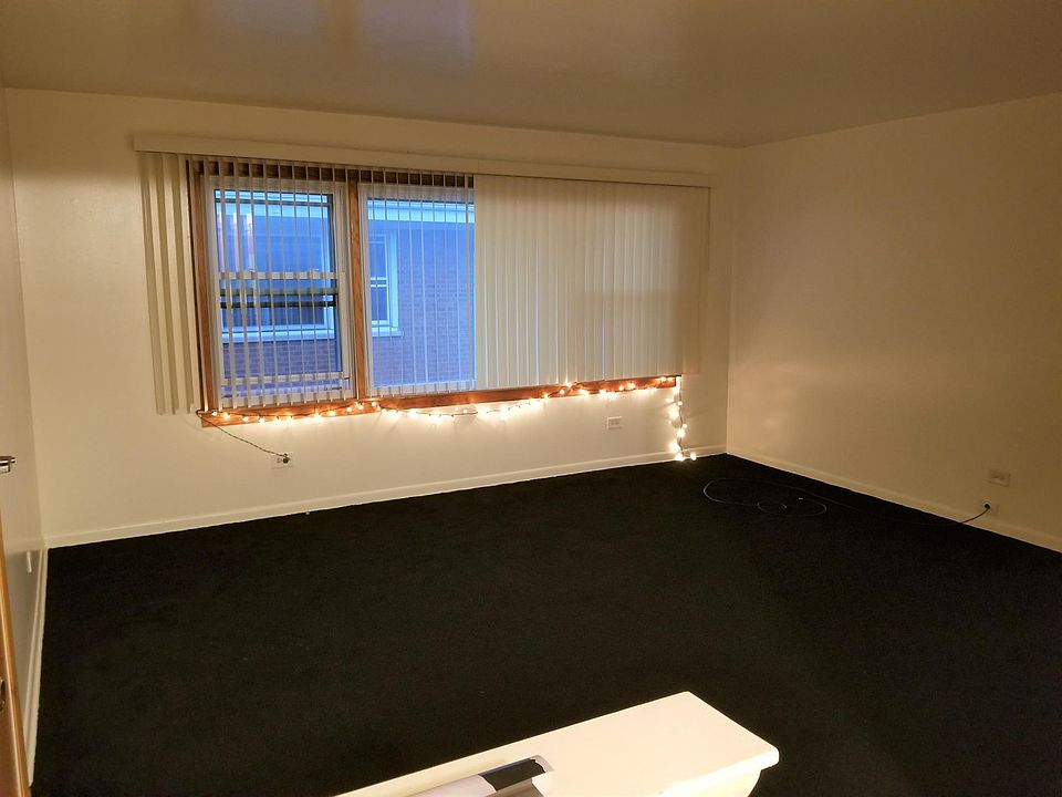 1st image of 9454 Maple Dr APT 3B