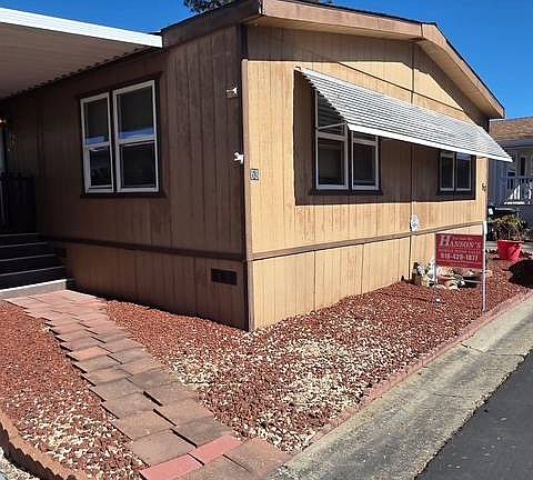 3rd image of 3901 Lake Rd Space 53