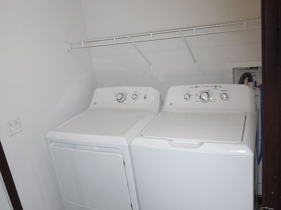 4th image of 28373 Beechwood Ave #237