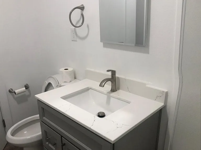 Acacia Ave — Photo 8