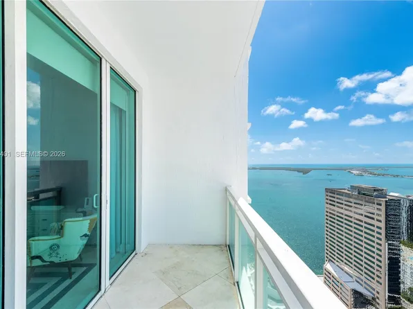 950 Brickell Bay Dr, Miami, FL