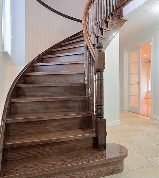35 McKay Cres — Photo 17