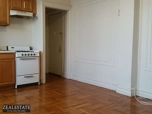 Rented by ZealEstate Group Inc | media 2