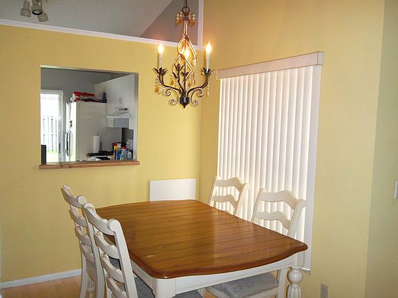 3rd image of 1028 Gwyn Cir