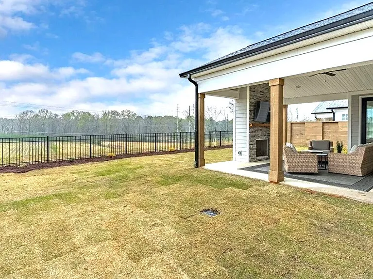 2322 High Bluff Loop — Photo 31