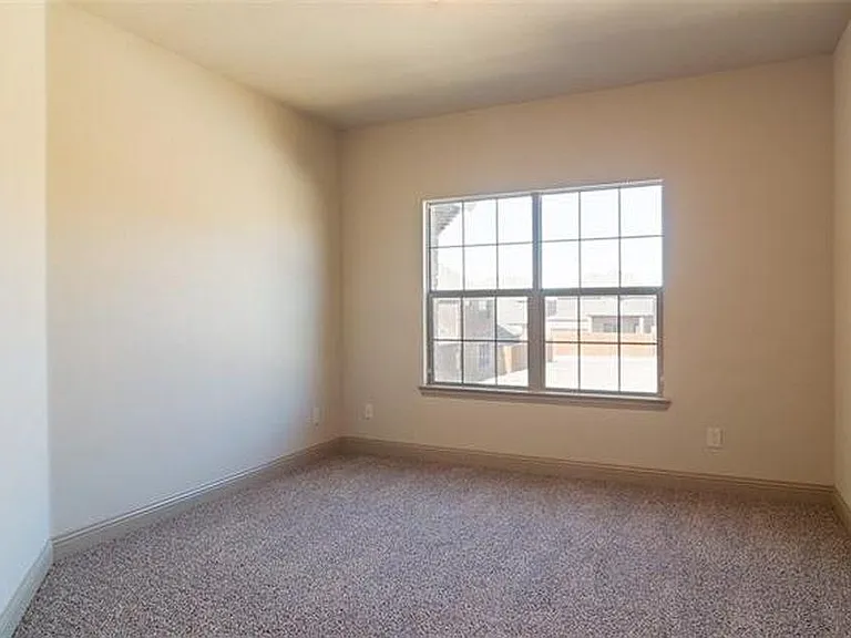 1016 Taylor Dr — Photo 28
