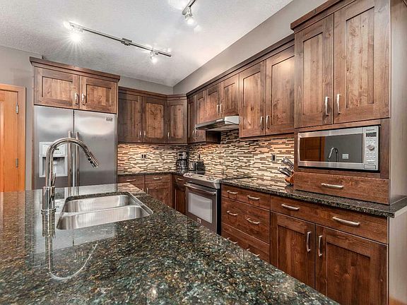 3rd image of 106 Stewart Creek Lndg #316