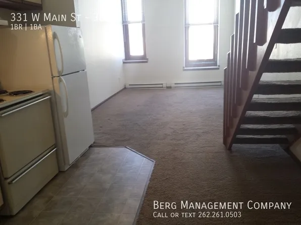 331 W Main St APT 301, Waukesha, WI 53186