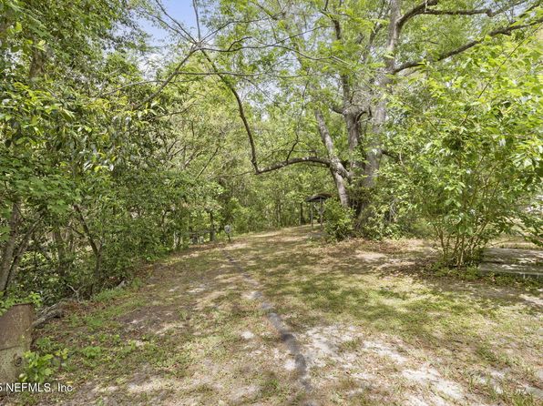 10554 HILLSIDE Drive, Macclenny, FL 32063