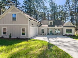 53 Autumn Ct, Ellenwood, GA 30248