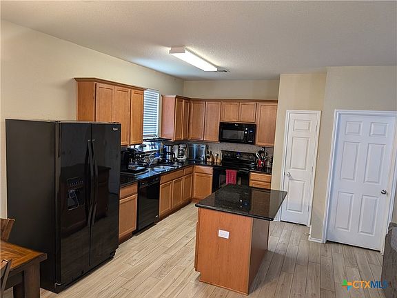 4th image of 5835 Hopkins Dr