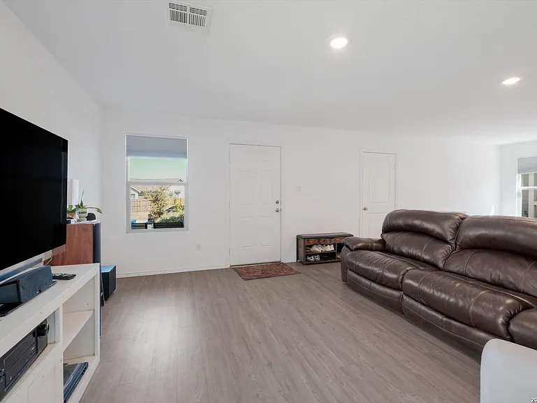 6422 Magee Run — Photo 25