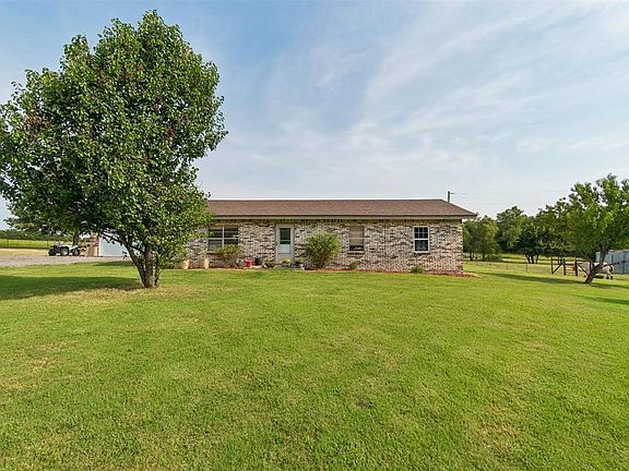 2nd image of 34603 Pinehill Rd