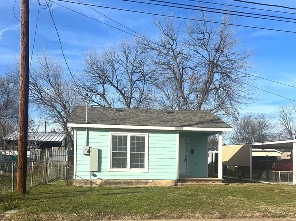 813 SE Martin Luther King Jr St, Mineral Wells, TX 76067