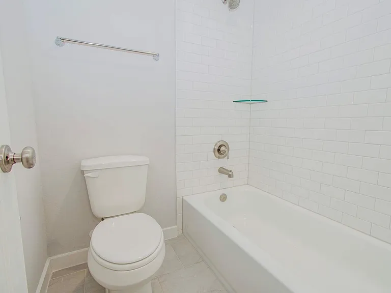 14910 Mossycup Spur Way — Photo 32