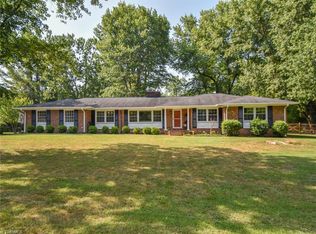 6650 Grasmere Ct, Clemmons, NC 27012