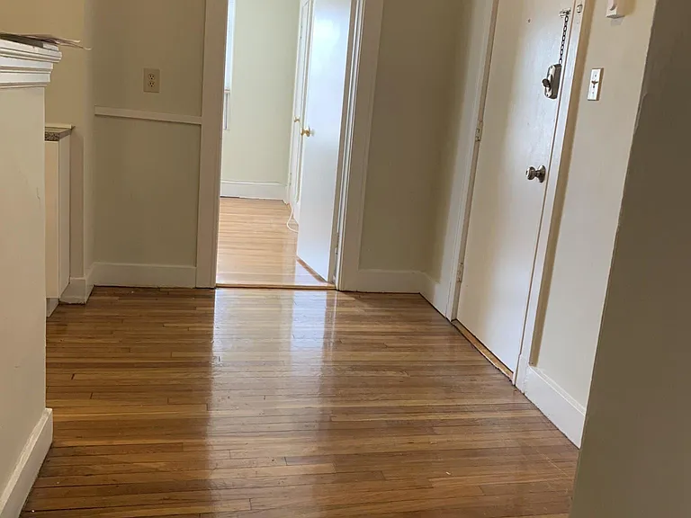 402A Highland Ave #25 — Photo 6