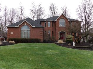 7545 Harley Hills Dr, North Royalton, OH